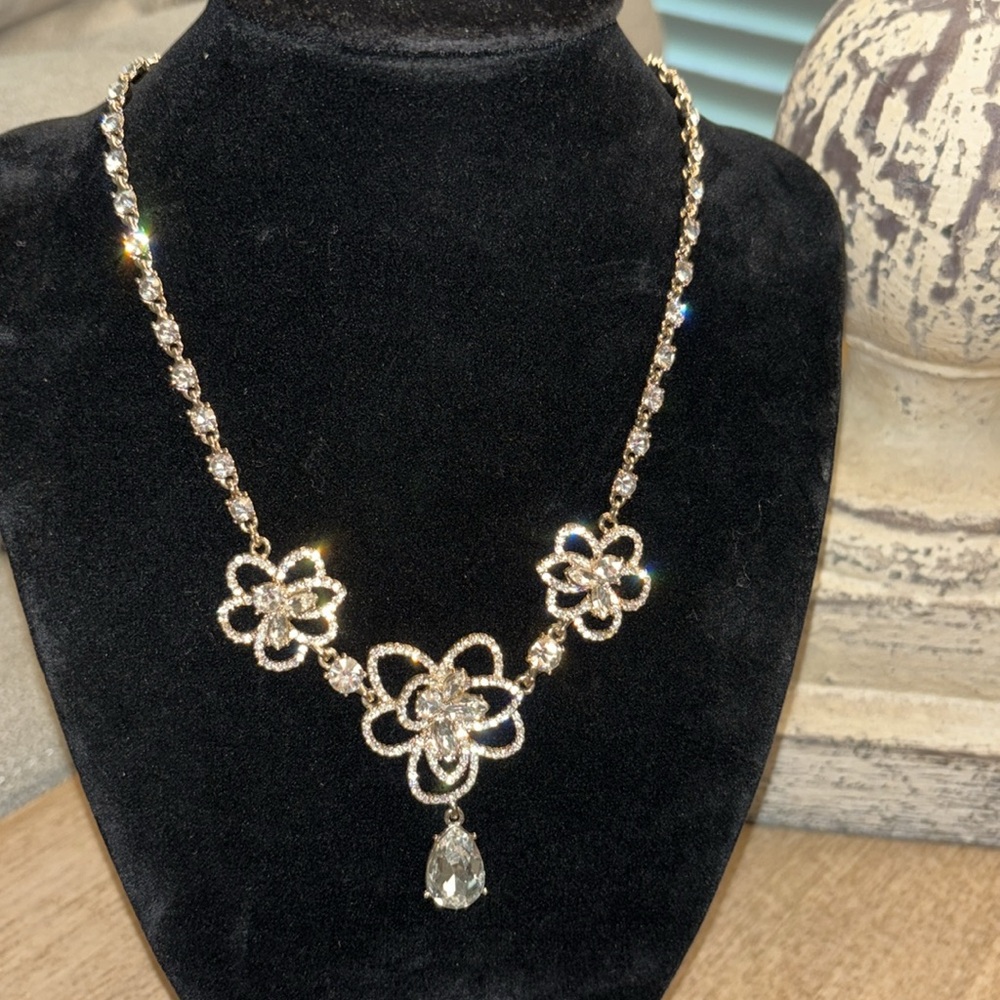 NWT GIVENCHY Gold and Crystal Flower Cluster Necklace